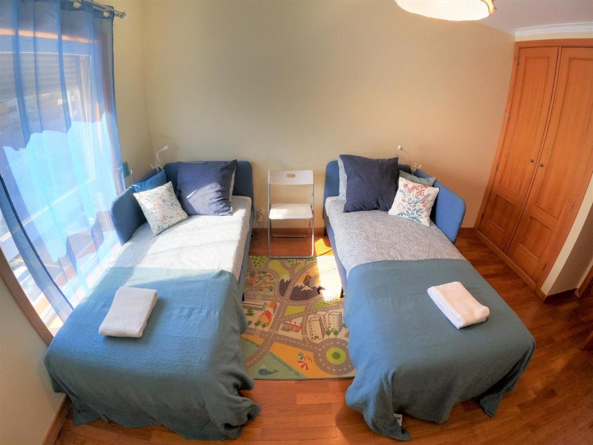 Lisbon 2 Bedroom Apartment With Balcony In Algés Eksteriør billede